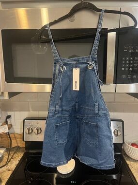 BB DAKOTA Denim Short Overalls - Classic Blue size 0